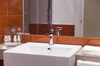 לינה וארוחת בוקר La Dolce 3*